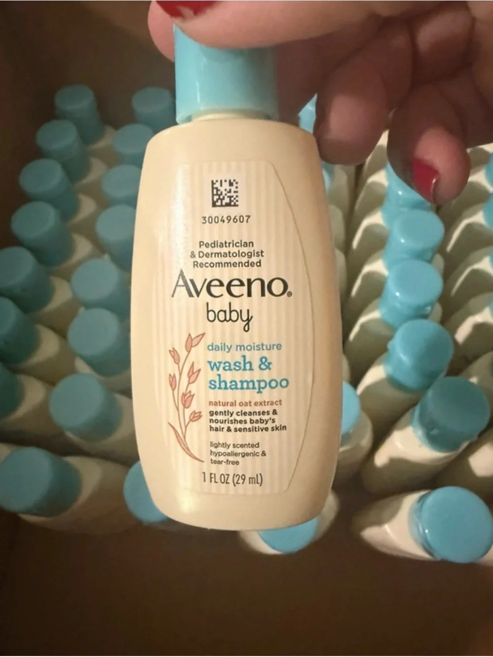 (8 pack) TSA Approved Baby Daily Moisture Wash & Shampoo 8 Travel size (1 oz)